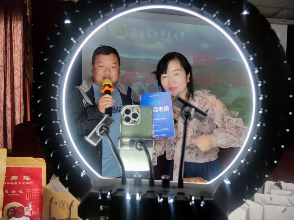 C:\Users\ADMINI~1.USE\AppData\Local\Temp\WeChat Files\290d86d666c94e5ae1e4b4056a132ce.jpg