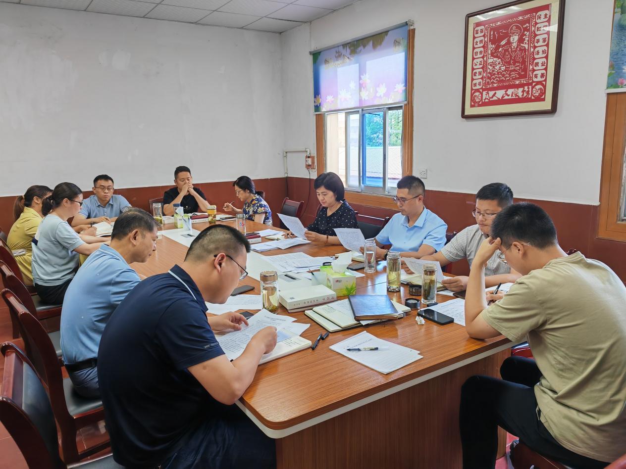 翁墩鄉(xiāng)黨委理論中心組