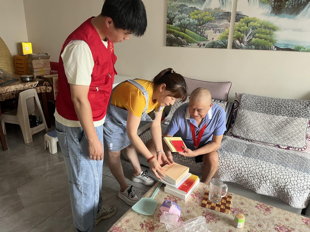 上門慰問照片