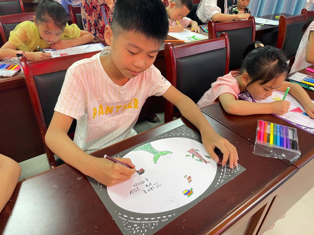 長(zhǎng)豐（雙鳳）共和城社區(qū)：“以愛之名+護(hù)苗成長(zhǎng)”手繪綠書簽活動(dòng)+(6)