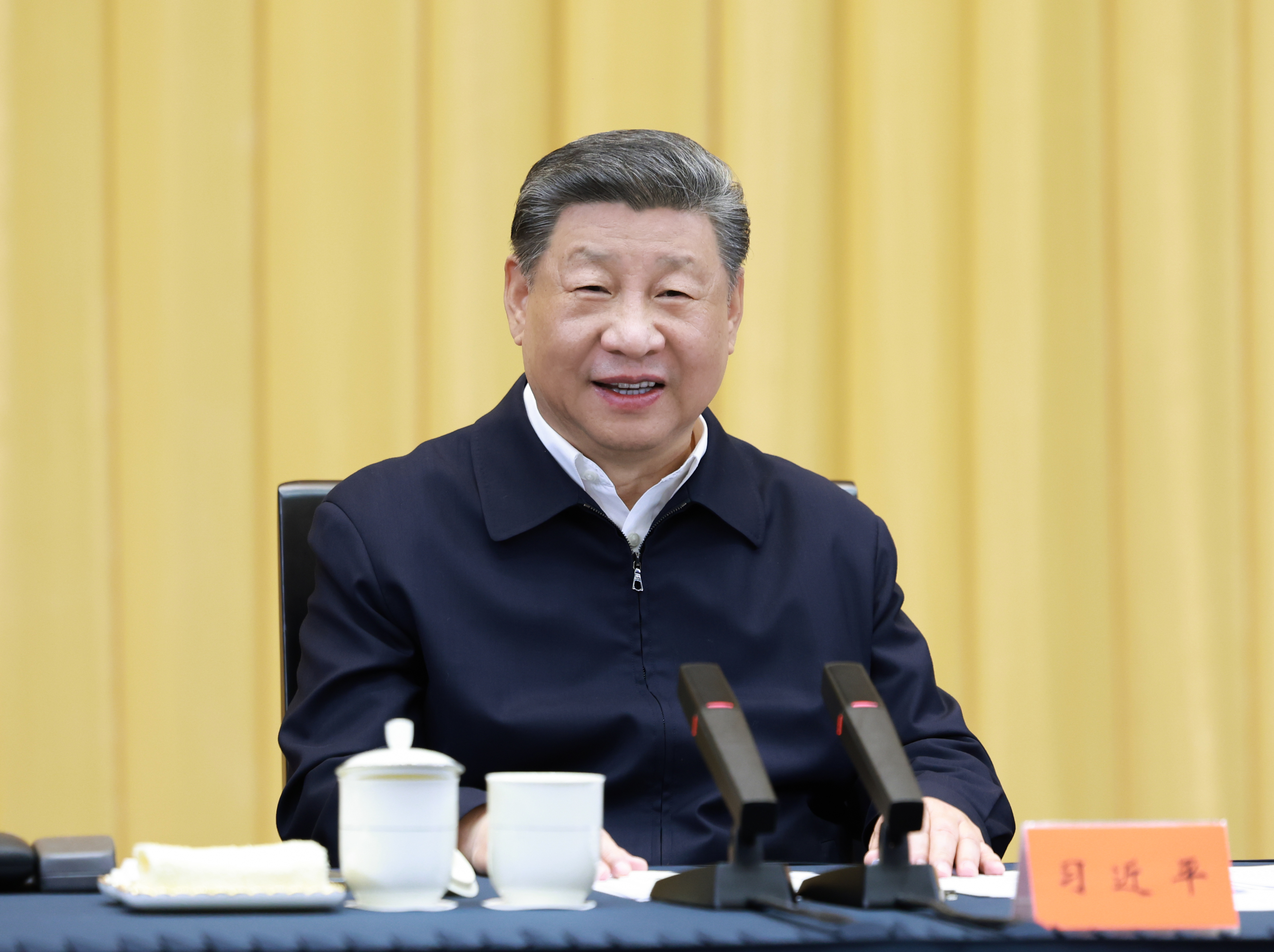 2025年4月30日上午，習近平總書記在上海主持召開部分省區(qū)市“十五五”時期經(jīng)濟社會發(fā)展座談會并發(fā)表重要講話。
