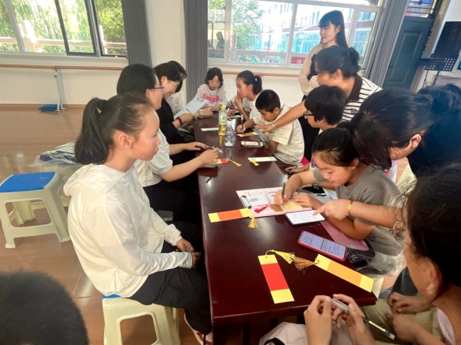 榆林市橫山區(qū)好家風(fēng)故事分享走進社區(qū)
