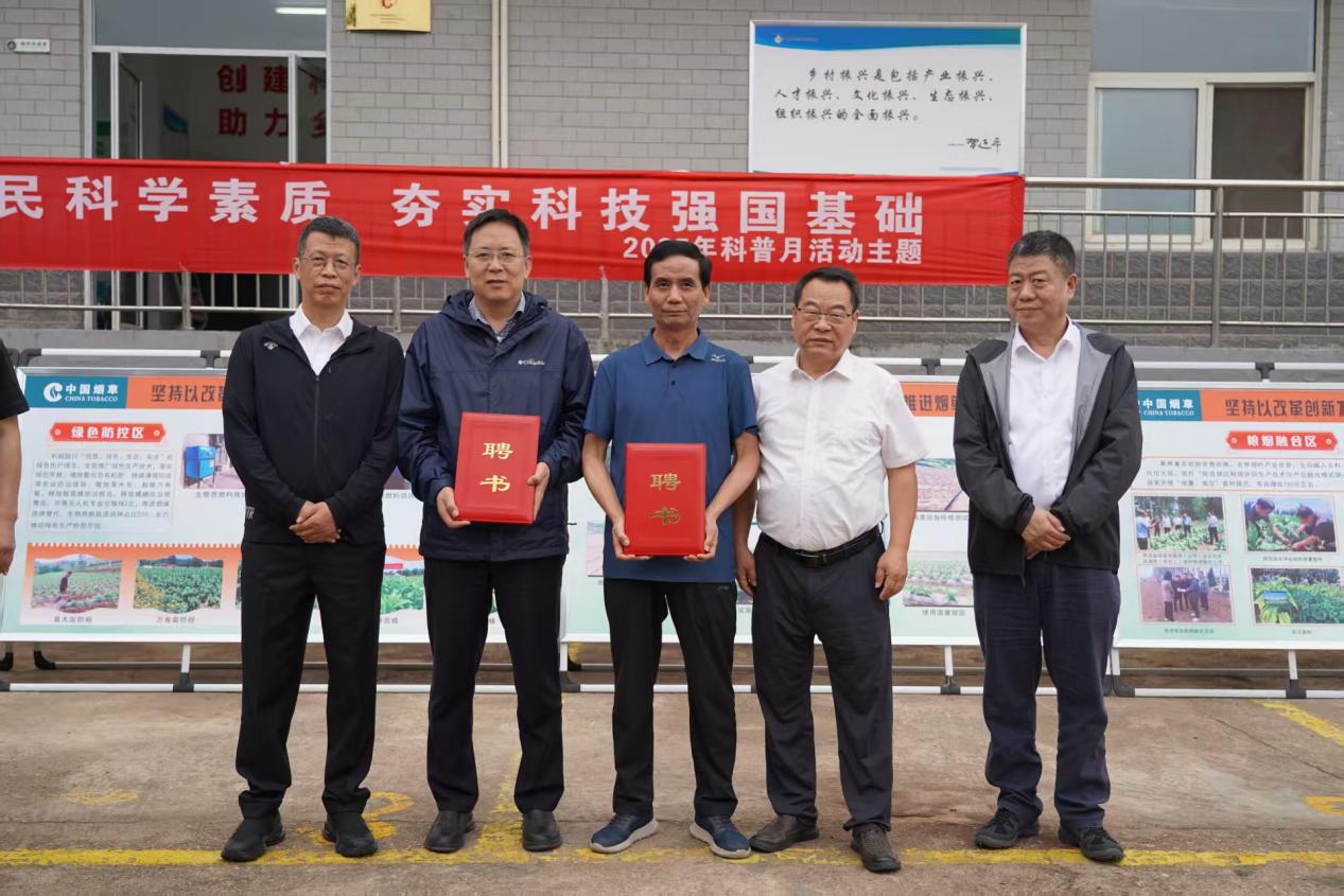 2ce96e38bb8416d755f5c03a9c31edcc