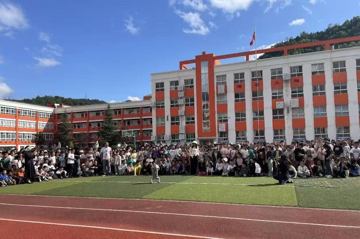 陕西汉中“云课堂”走进中小学 助力城乡教育均衡发展