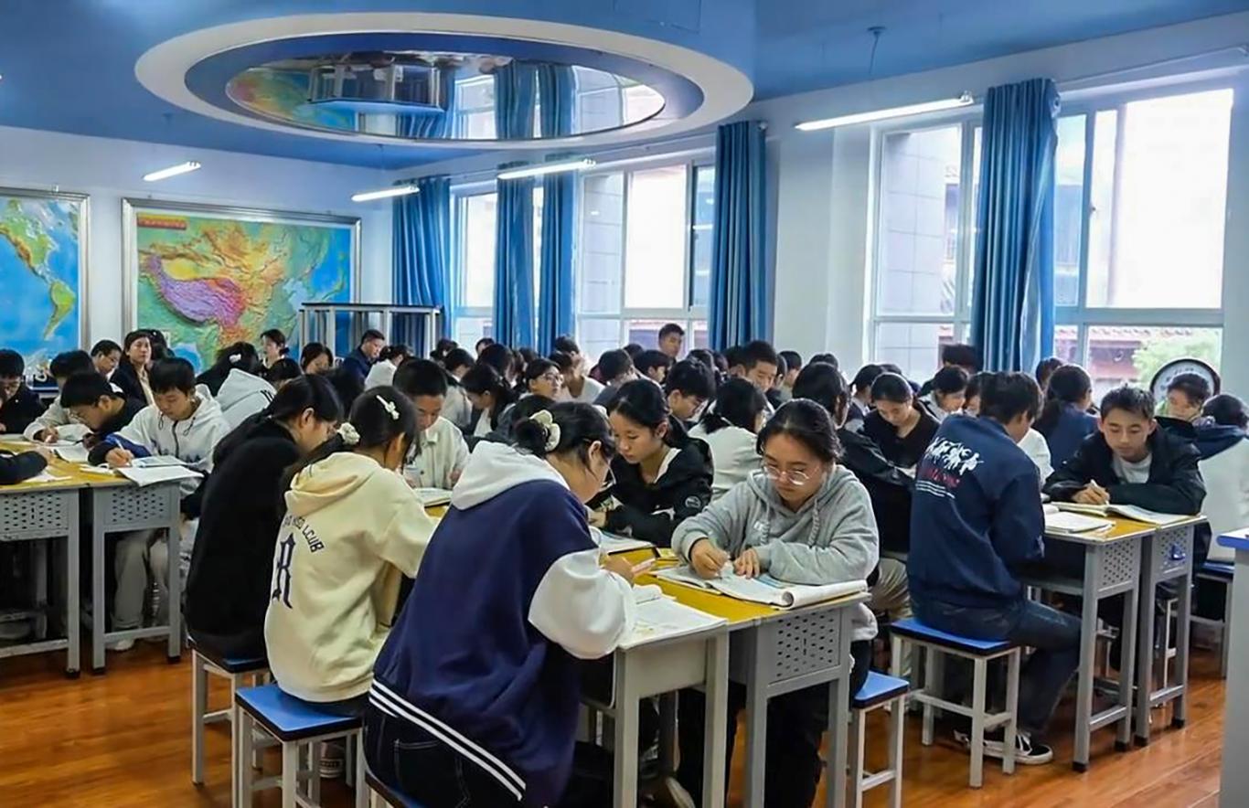 20251020103245302-92-e0495.jpg_scale_.jpg 20251020103245302-92-e0495.jpg_scale_.jpg