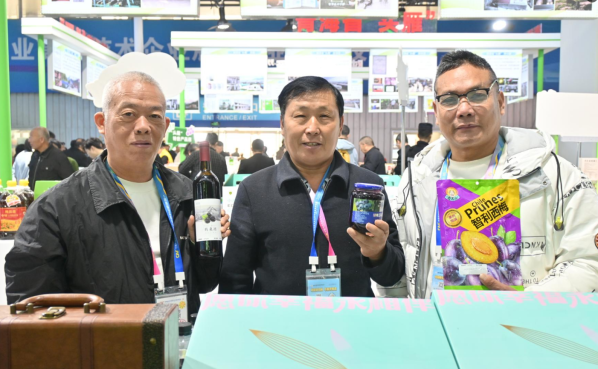 f2e0f0b265308d1a1ba8306876a04106