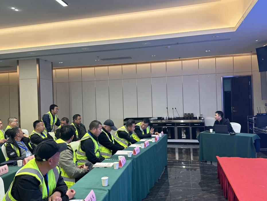 34b817cb54dd5755f52ae9bdb5f2bd5d