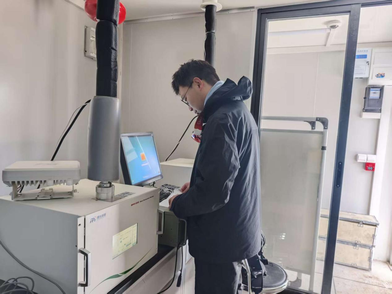 b8ab2d69154418caa0bd35df2a6e570b