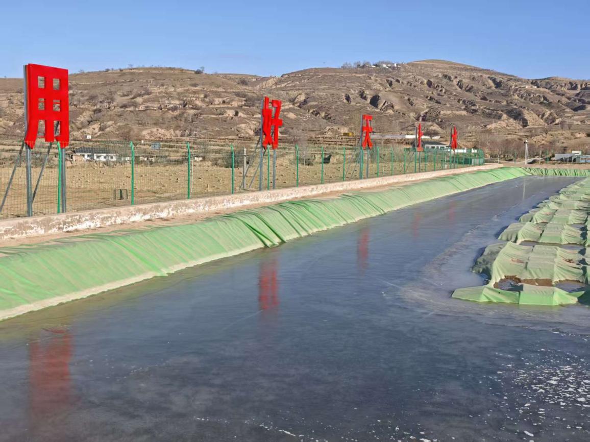 2c4bf535e5a4328509743f224ff00d7a