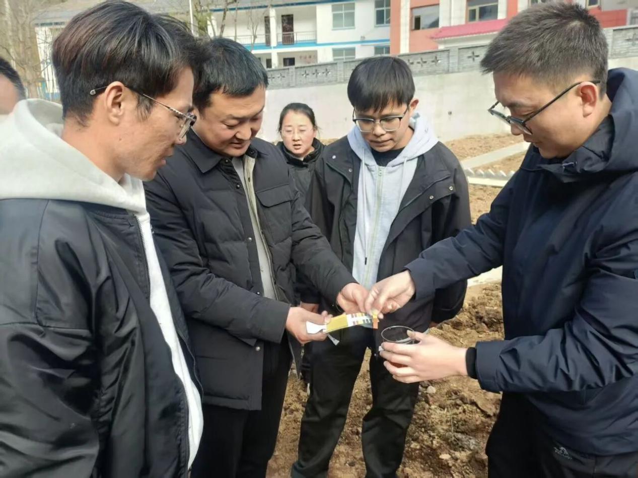 f8d87640804c3fe81e0be4fdfacab404