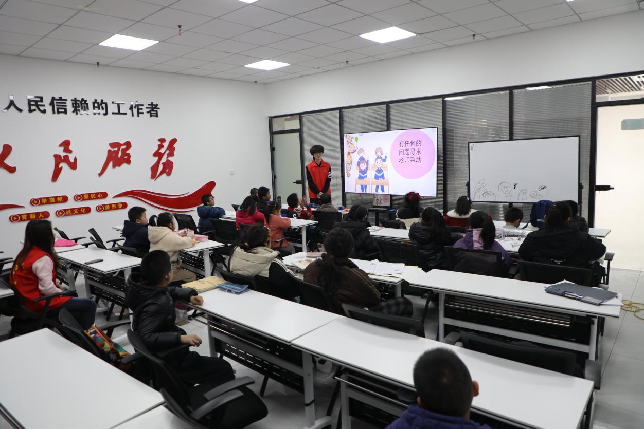 05f90b29a4fcd02894ee8c6fa933ad93