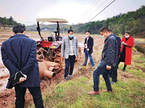 “到了驚蟄節(jié)，耕地不能歇”